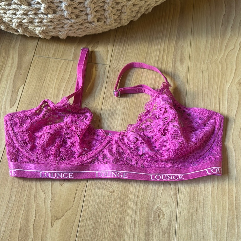 LOUNGE BALCONY BRA
